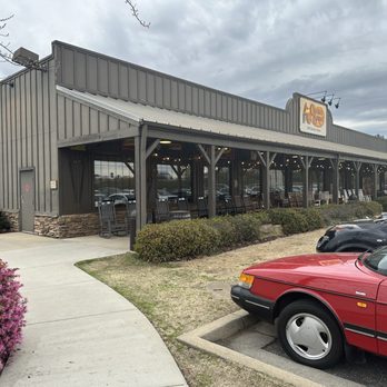 Cracker Barrel Old Country Store - Area outside with lots of parking - American Near Me - Greenville, South Carolina