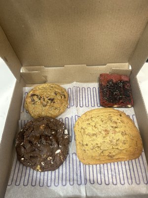 Insomnia Cookies by null