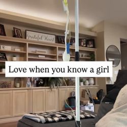Flow RN - Happy customer getting home infusion