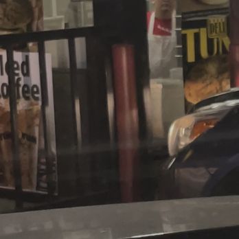 Yum Yum Donuts - Baker not wearing a face mask - Donuts Near Me - Alhambra, California Yum Yum Donuts - Baker not wearing a face mask - Donuts Near Me - Alhambra, California