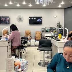 Classic Nails & Spa - Spring pedi