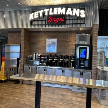 Kettlemans Bagel - the kitchen area - Bagels Near Me - Montreal, Quebec
