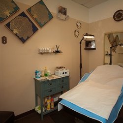 Ideal Skin - Waxing room .It is very friendly room , and trust me calming as well!!!