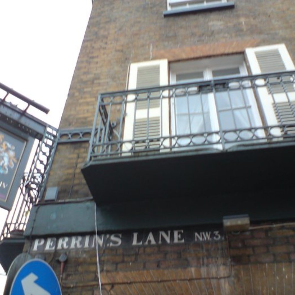 King William IV - Pubs Near Me - London, XGL