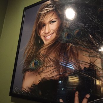 Applebee's Grill + Bar - We couldn't decide if this photo in the northeast corner of the restaurant was Barbara Streisand or Alanis Morisette. - Burgers Near Me - Athens, Tennessee Applebee's Grill + Bar - We couldn't decide if this photo in the northeast corner of the restaurant was Barbara Streisand or Alanis Morisette. - Burgers Near Me - Athens, Tennessee