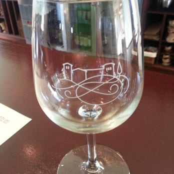 Villa Bellezza - Logo on their glasses - Wineries Near Me - Pepin, Wisconsin