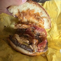 Where's the sauce? Hamburger patty seems a day old. Bacon has no flavor. And just very disappointing. This burger is 15$ do better. Where's the sauce? Hamburger patty seems a day old. Bacon has no flavor. And just very disappointing. This burger is 15$ do better.