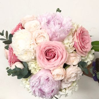 Sarah's Flowers - How gorgeous is this wedding bouquet??? Angela just knew exactly what to do. So beautiful! - Florists Near Me - Fullerton, California