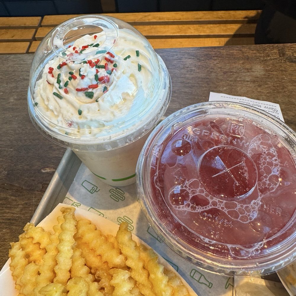 Shake Shack Long Beach - Christmas Cookie Shake and berry cherry pomegranate lemonade - Burgers Near Me - Long Beach, California Shake Shack Long Beach - Christmas Cookie Shake and berry cherry pomegranate lemonade - Burgers Near Me - Long Beach, California