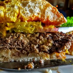 Bills Grill - Cheeseburger 1/2 pounder