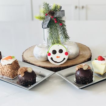 Fantasy Cakes - A++++ Rum cake, chocolate cake, carrot cake, tiramisu, snowman cookie. - Desserts Near Me - Vacaville, California