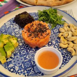Porta Messina - Salmon Tatar salad