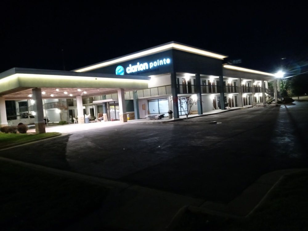 CLARION POINTE STATESVILLE Updated May 2024 29 Photos & 18 Reviews