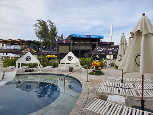 Vivo Beach Club by null