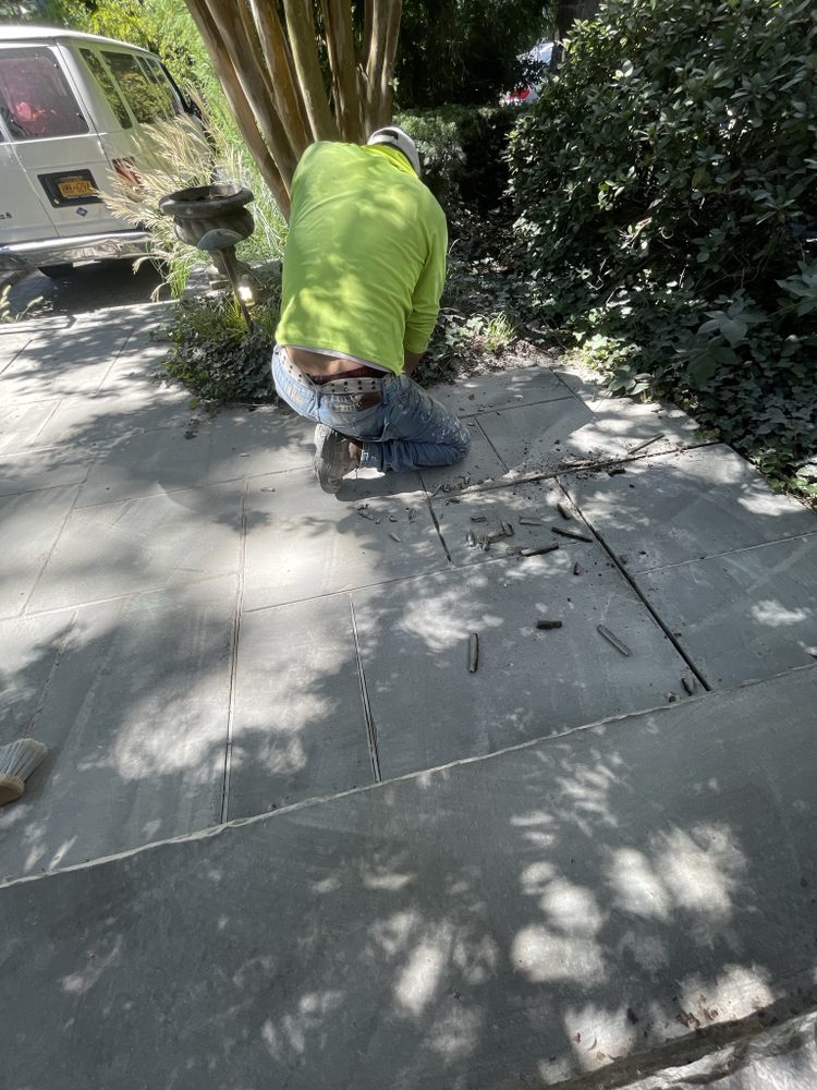 Slide of Turcios Construction