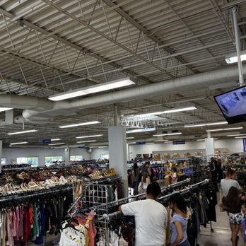 Goodwill Store & Donation Center - Community Service/Non-Profit Near Me - Arlington Heights, Illinois Goodwill Store & Donation Center - Community Service/Non-Profit Near Me - Arlington Heights, Illinois