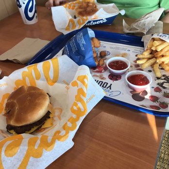 Culver's - Burgers Near Me - Lawrence, Indiana