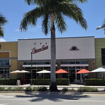 Skinny Louie - Outside view - Burgers Near Me - Dania Beach, Florida Skinny Louie - Outside view - Burgers Near Me - Dania Beach, Florida