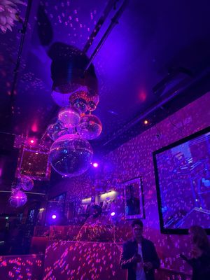 ZHUZH by null