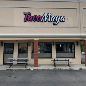 Taco Maya - Restaurant's main entrance - New Mexican Cuisine Near Me - Schaumburg, Illinois