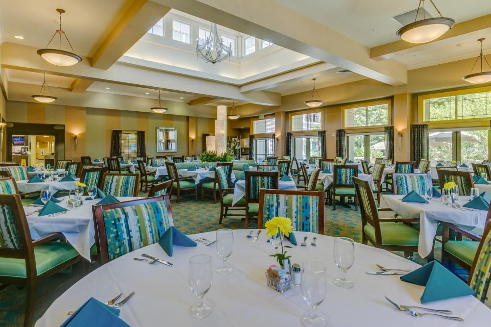 FAIRWINDS REDMOND Updated October 2024 79 Photos 9988 Avondale