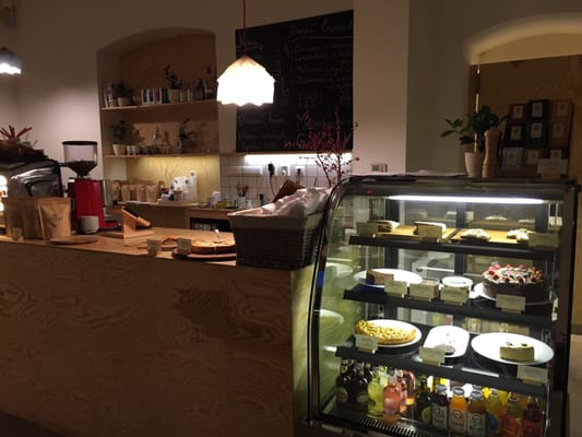 Mikyna Coffee & Food Point by null