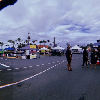 Maui Sunday Market - Flea Markets Near Me - Kahului, Hawaii