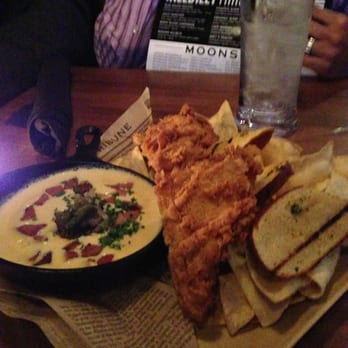 Mash'D - serious Queso with pretzels, fried chicken, and chips. - New American Near Me - Frisco, Texas
