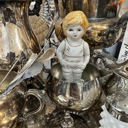 Vintage Marketplace - Vintage silver and collectables