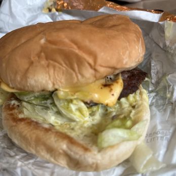 Dick's Drive-In - Deluxe (no tomato allowed) - Burgers Near Me - Bellevue, Washington