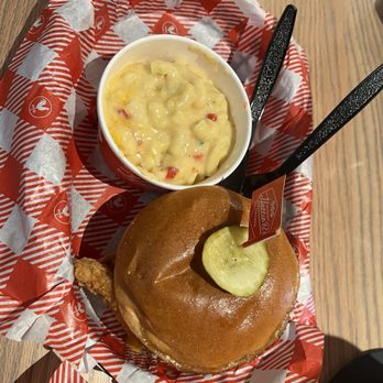 Hattie B's Hot Chicken - Austin - South Lamar - Chicken Wings Near Me - Austin, Texas Hattie B's Hot Chicken - Austin - South Lamar - Chicken Wings Near Me - Austin, Texas