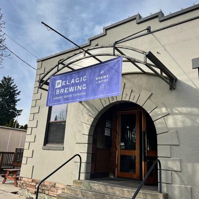 Pelagic Brewing Public House by null