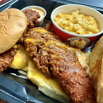 Dave's Hot Chicken - Too good! The KING of Sliders! Hands down! - Chicken Shop Near Me - Pompano Beach, Florida