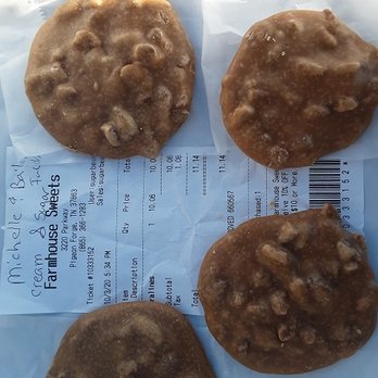 Farmhouse Sweets - Chocolatiers & Shops Near Me - Pigeon Forge, Tennessee