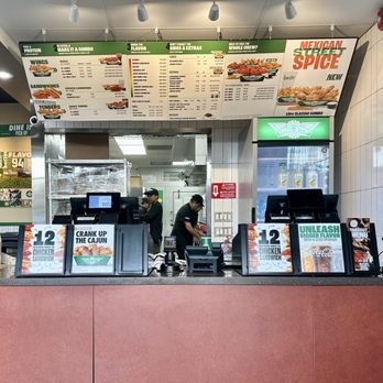 Wingstop Counter WINGSTOP - Updated May 2026 - 30 Photos & 33 Reviews - 1267 Washington ...