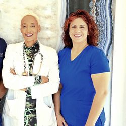 Simone Van-Horne MD - Meet Dr Van-Horne and Sandra the office manager.