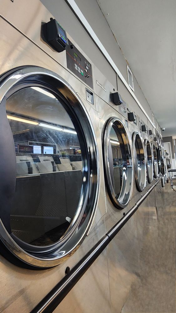 WASHCO LAUNDRY Updated May 2024 2440 Fairview Blvd, Fairview