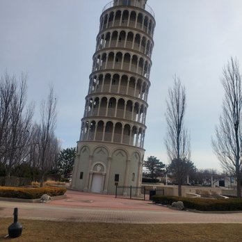 Leaning Tower of Niles - Landmarks & Historical Buildings Near Me - Niles, Illinois