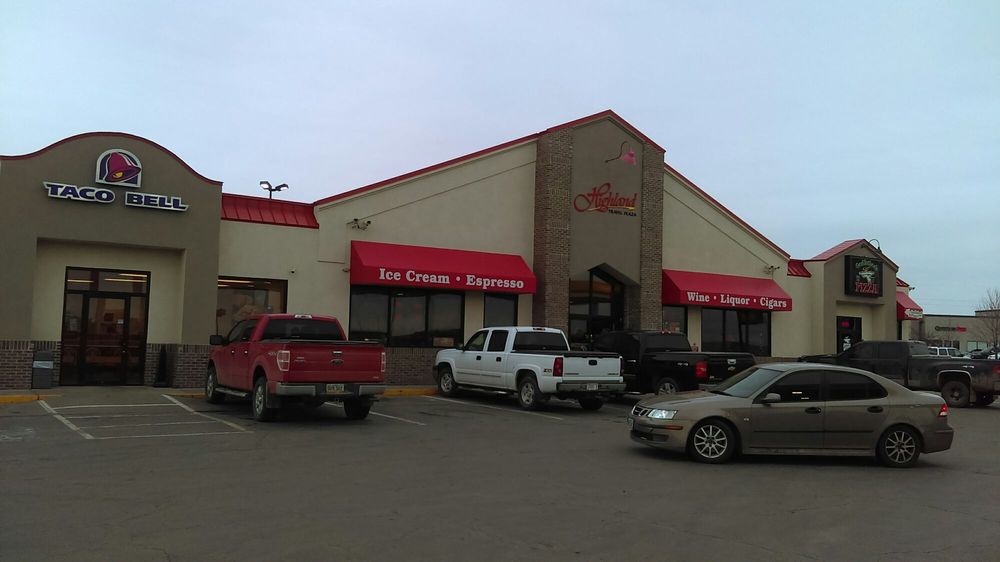 Social spots from Highland Travel Plaza