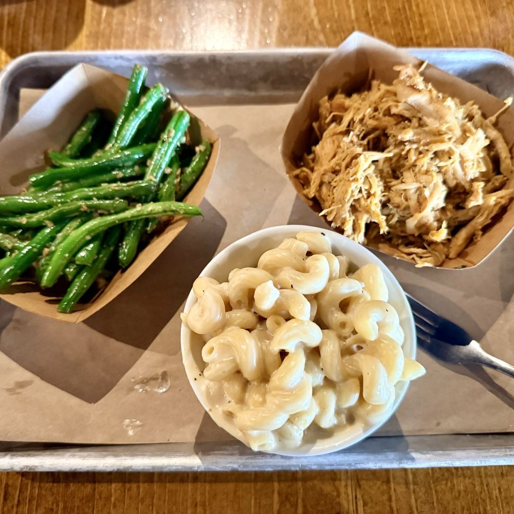 Butcher Block Social - 1/2 # Pulled Chicken - Coffee & Tea Near Me - Caledonia, Michigan Butcher Block Social - 1/2 # Pulled Chicken - Coffee & Tea Near Me - Caledonia, Michigan
