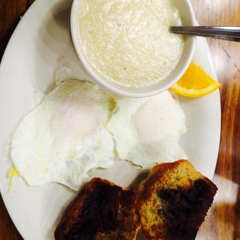 Eggs Up Grill - Grilled blueberry muffins and eggs - Breakfast & Brunch Near Me - Columbia, South Carolina