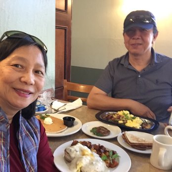 Stan's Maple Cafe - happy dining - Salad Near Me - Ukiah, California