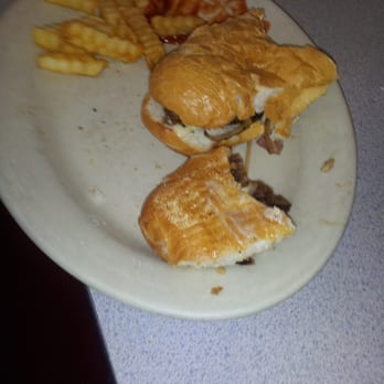 Clayton's Coffee Shop - This is what their food really looks like, I could only eat maybe 10% of it. I wish I went to McD's it would of been 100% better - Coffee & Tea Near Me - Coronado, California