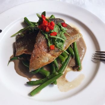 Oceano Bistro - Basically raw green beans - not good. - Seafood Near Me - Clayton, Missouri Oceano Bistro - Basically raw green beans - not good. - Seafood Near Me - Clayton, Missouri