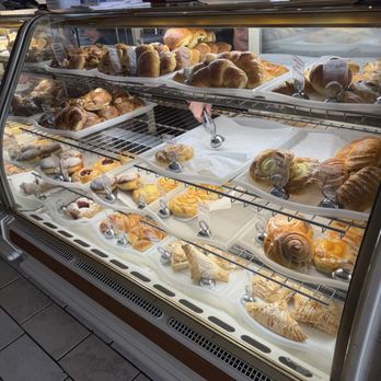 Cafe de Paris Bakery - Danish & pastry - Bakeries Near Me - Indian Rocks Beach, Florida