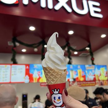 Mixue - IG: happyfoodietown - Ice Cream & Frozen Yogurt Near Me - Los Angeles, California