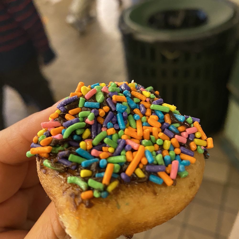Daily Dozen Doughnut - Sprinkle Donut - Bakeries Near Me - Seattle, Washington Daily Dozen Doughnut - Sprinkle Donut - Bakeries Near Me - Seattle, Washington