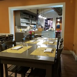 Osteria Naviglio - Elegant simple,  manageable.