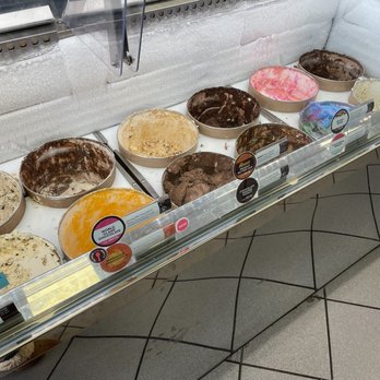 Baskin-Robbins - Flavors - Ice Cream & Frozen Yogurt Near Me - Redmond, Washington Baskin-Robbins - Flavors - Ice Cream & Frozen Yogurt Near Me - Redmond, Washington