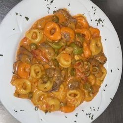 Badabing Pizzeria - Cheese Tortellini with chicken ala vodka